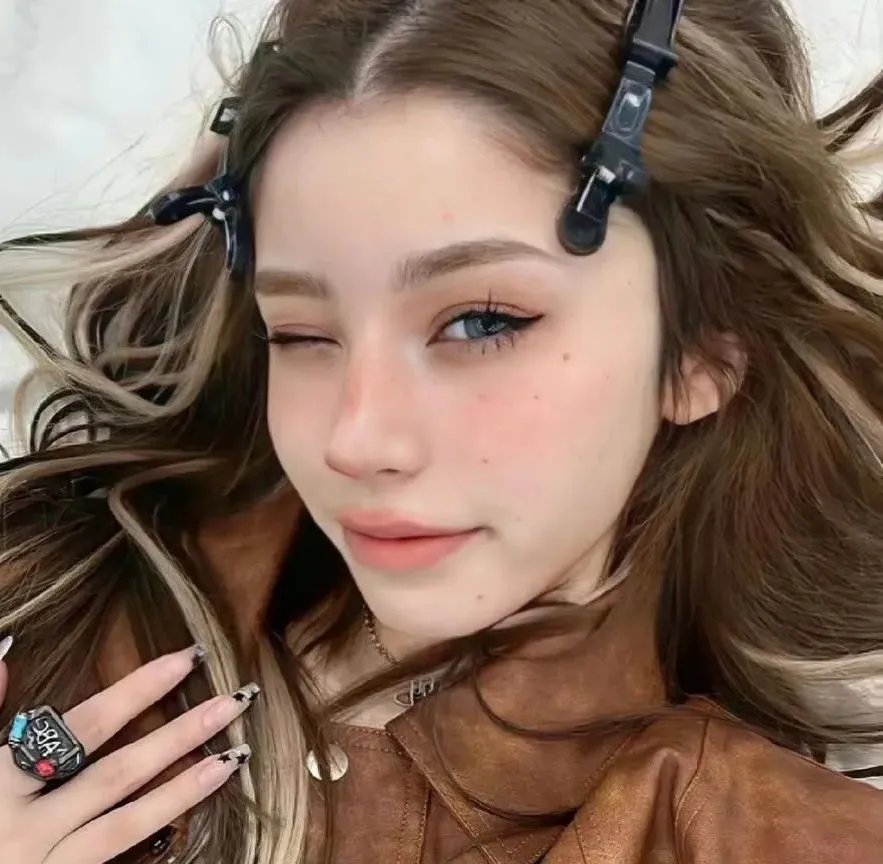 美洲豹女儿封面